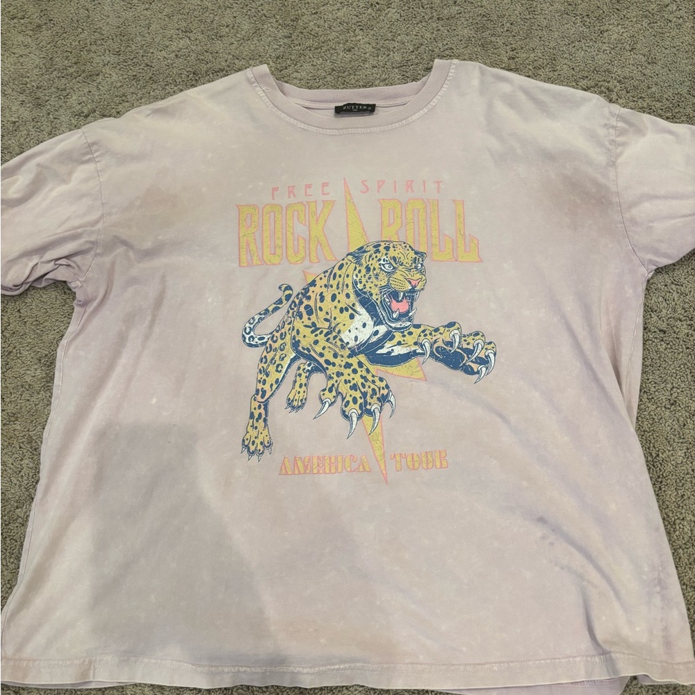 Graphic Tee with Leopard Print
